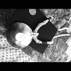 Sailors luck shell necklace Polynesia eye of shiva